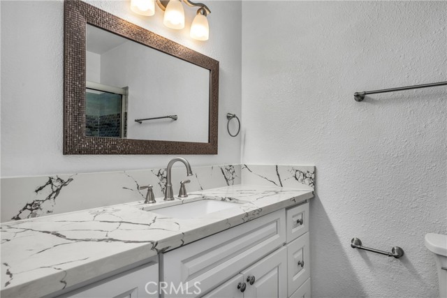 16866 Kingsbury photo 26
