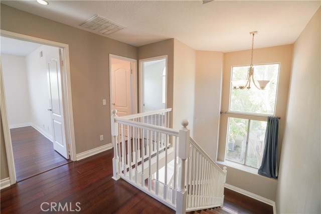 Detail Gallery Image 4 of 29 For 574 N Pageant Dr #E,  Orange,  CA 92869 - 3 Beds | 2/1 Baths