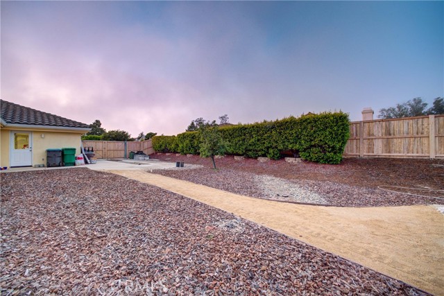 585 Red Tail Meadow Lane, Arroyo Grande CA: https://media.crmls.org/medias/4ed8f682-0d59-4fb8-a492-307c4ce39ba0.jpg