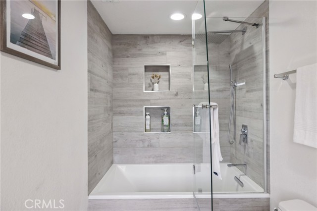 Detail Gallery Image 25 of 30 For 434 S Los Robles Ave #4,  Pasadena,  CA 91101 - 2 Beds | 3 Baths
