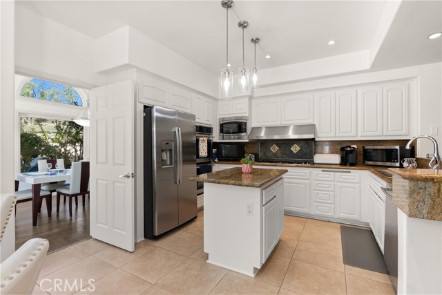 Detail Gallery Image 8 of 14 For 2 Dellwood, Trabuco Canyon,  CA 92679 - 4 Beds | 3/1 Baths
