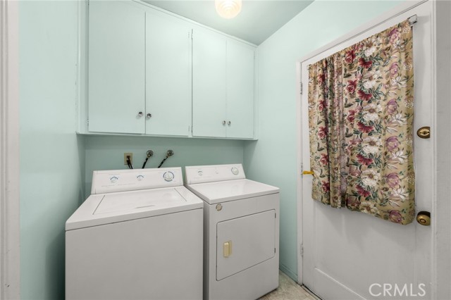 641 Casa Blanca Drive, Fullerton CA: https://media.crmls.org/medias/4edb7009-b42e-467d-ad3a-ef5b10b3baa3.jpg