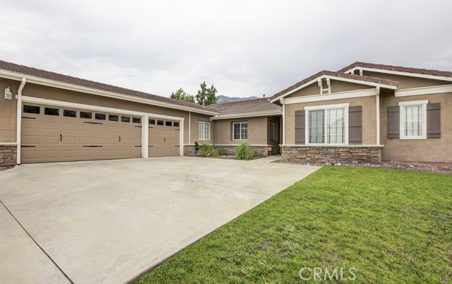 12736 N Overlook Dr, Rancho Cucamonga, CA 91739