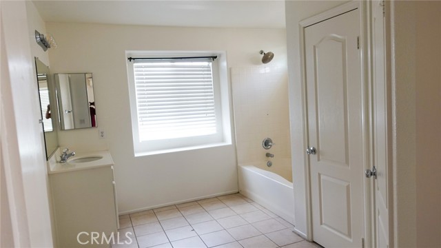 Image 23 of 38 For 1415 Sunflower Way