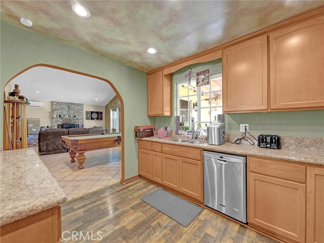 Detail Gallery Image 11 of 30 For 44021 Fenner Ave, Lancaster,  CA 93536 - 3 Beds | 2 Baths