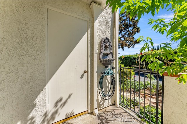 Detail Gallery Image 47 of 61 For 6236 Riviera Cir, Long Beach,  CA 90815 - 2 Beds | 2 Baths