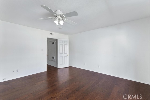 Detail Gallery Image 19 of 33 For 1421 12th St #4,  Manhattan Beach,  CA 90266 - 2 Beds | 3 Baths