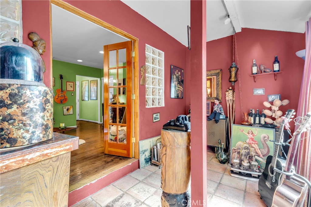 MLS #SR25238536 image #11