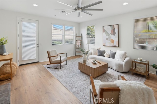 MLS #SR25248596 image #17