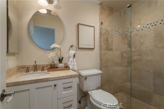 Image 23 of 30 For 132 Esplanade