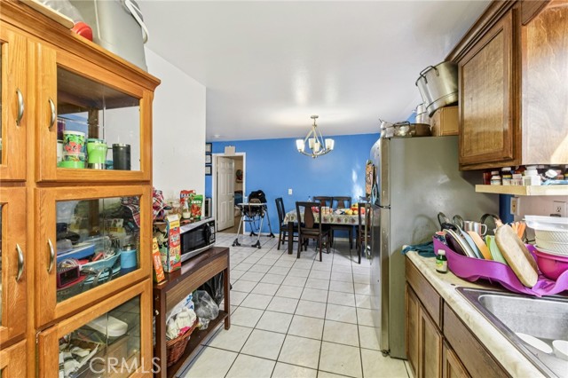 Detail Gallery Image 28 of 38 For 342 W 56th, Los Angeles,  CA 90037 - 8 Beds | 4 Baths