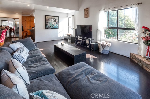 2110 Vanderbilt Lane, Redondo Beach, California 90278, 2 Bedrooms Bedrooms, ,2 BathroomsBathrooms,Residential,Sold,Vanderbilt,PV21255793