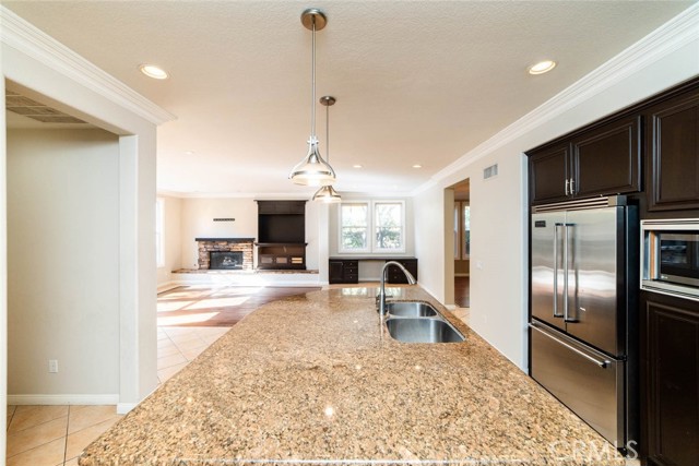 Detail Gallery Image 12 of 52 For 6 Roseleaf, Irvine,  CA 92620 - 5 Beds | 3/1 Baths