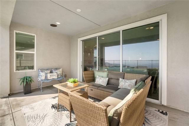 Detail Gallery Image 30 of 46 For 28511 Sparrow Way, Saugus,  CA 91350 - 5 Beds | 5 Baths