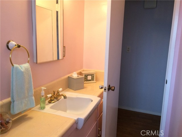 326 Prospect Avenue, Redondo Beach, California 90277, 4 Bedrooms Bedrooms, ,1 BathroomBathrooms,Residential,Sold,Prospect,SB17001248