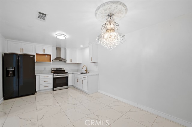 Detail Gallery Image 16 of 66 For 14712 Newland St, Midway City,  CA 92655 - 8 Beds | 6 Baths