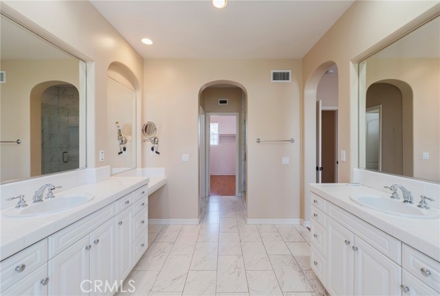 6535 Park Royal Circle, Huntington Beach CA: https://media.crmls.org/medias/4ee59f43-0fa4-4f3f-95db-7308c59cc6b6.jpg