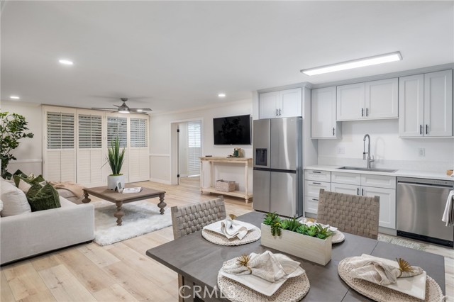 Wide Open Floor Plan with a Stunning Kitchen