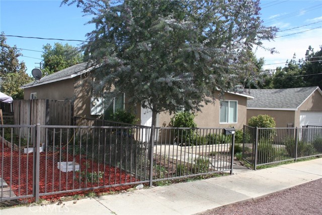 204 Wallace, La Habra, CA 90631