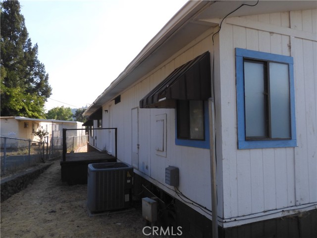 Detail Gallery Image 5 of 27 For 12980 Island Dr, Clearlake Oaks,  CA 95423 - 2 Beds | 2 Baths