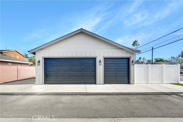 Detail Gallery Image 29 of 35 For 1701 Park, Huntington Beach,  CA 92648 - 3 Beds | 3/1 Baths