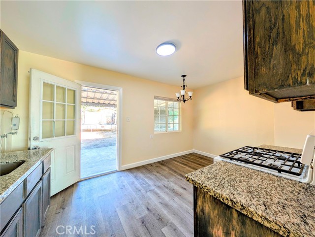 Detail Gallery Image 7 of 33 For 5921 Elmwood Rd, San Bernardino,  CA 92404 - 3 Beds | 1 Baths