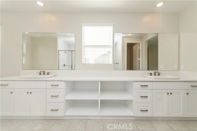 Detail Gallery Image 24 of 38 For 631 Cardona, Lake Forest,  CA 92630 - 5 Beds | 4 Baths