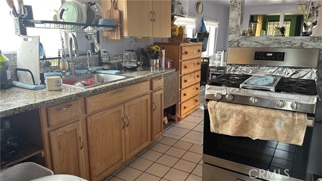 Detail Gallery Image 8 of 25 For 601 S Ford Bld, East Los Angeles,  CA 90022 - 2 Beds | 1 Baths