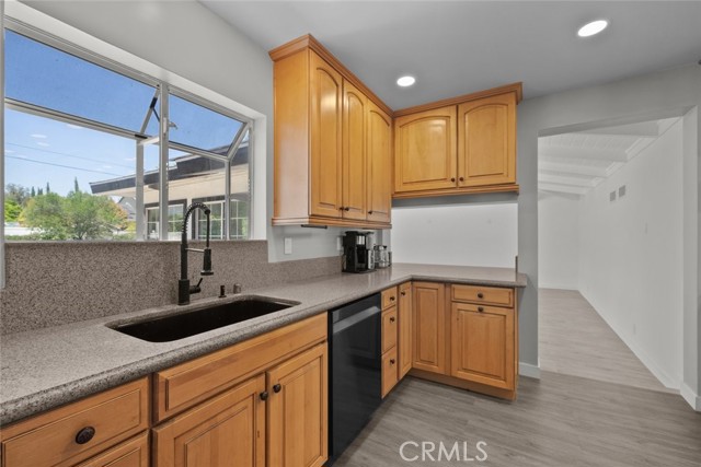 17441 Rayen Street, Sherwood Forest CA: https://media.crmls.org/medias/4ee8babf-2bc2-4242-ab76-5e5a27ca9d94.jpg