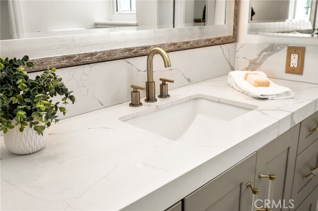 Image 41 of 51 For 603 N San Michel Drive  C