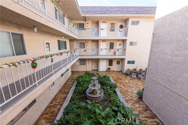 Detail Gallery Image 4 of 25 For 1311 S Grand Ave #14,  San Pedro,  CA 90731 - 2 Beds | 1 Baths