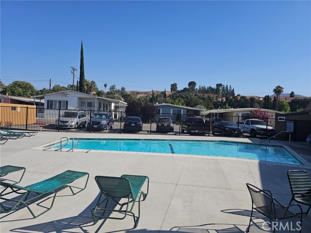 24414 University Avenue, Loma Linda CA: https://media.crmls.org/medias/4ee9cba4-41a5-4a28-83e7-b8f69f98c7d7.jpg