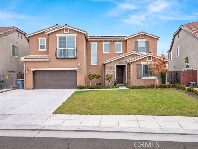 Detail Gallery Image 1 of 37 For 1040 San Marino, Clovis,  CA 93619 - 4 Beds | 3 Baths