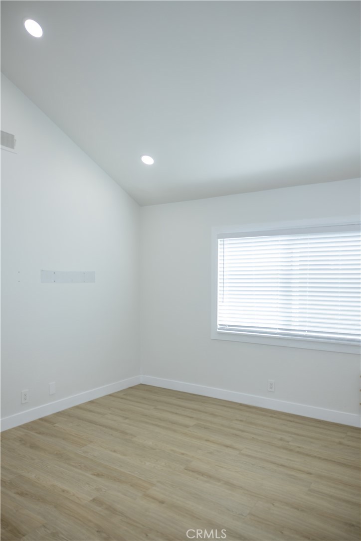 MLS #IV25233144 image #21