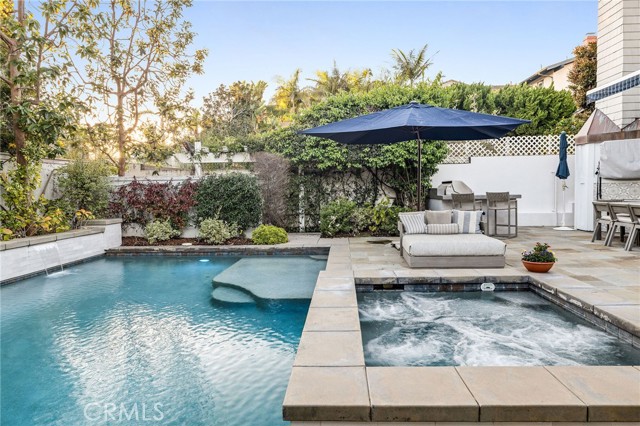 Detail Gallery Image 34 of 70 For 1450 6th St, Manhattan Beach,  CA 90266 - 6 Beds | 5/1 Baths