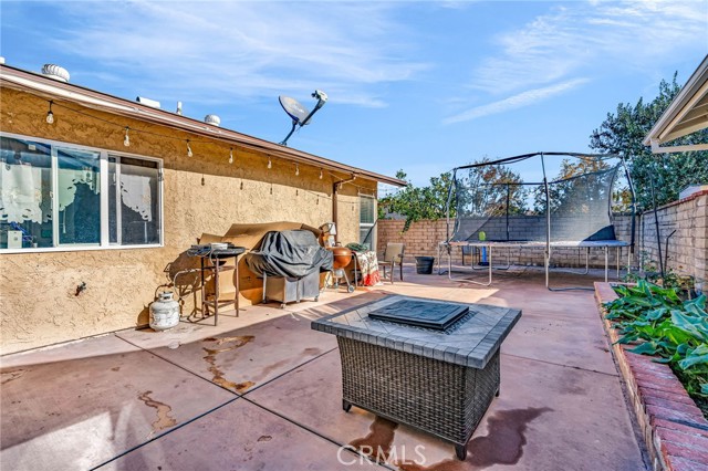 25790 Parada, Valencia CA: https://media.crmls.org/medias/4eebd7a1-34da-4e1f-b2d5-3c3929eb7dc5.jpg