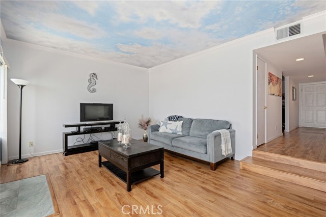 15760 Midwood Drive, Granada Hills CA: https://media.crmls.org/medias/4eebfc23-b20d-4402-bc47-bceb99abdf7c.jpg