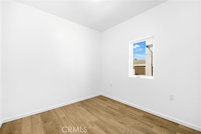 1375 N Mentor Avenue, Pasadena CA: https://media.crmls.org/medias/4eec1449-fb67-4b3b-bbbc-d8dc2eb99cb6.jpg