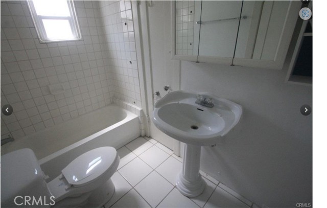 254 E Glenarm Street, Pasadena CA: https://media.crmls.org/medias/4eece730-f0dc-4a2e-902b-c1c7cd74874c.jpg