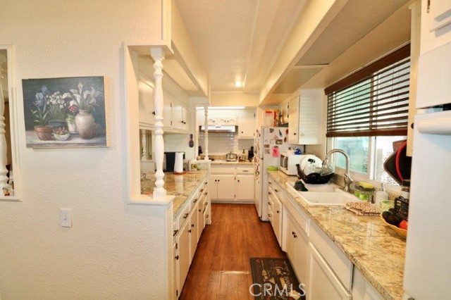 12623 Lake Frost Way, La Mirada CA: https://media.crmls.org/medias/4eedf1fd-3737-48e1-aa4c-42dc9f9dde0d.jpg