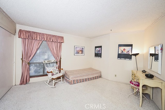 9752 Rangeview Drive, Santa Ana CA: https://media.crmls.org/medias/4eee7ee6-3c46-4bfd-9a22-0f740e447f0b.jpg