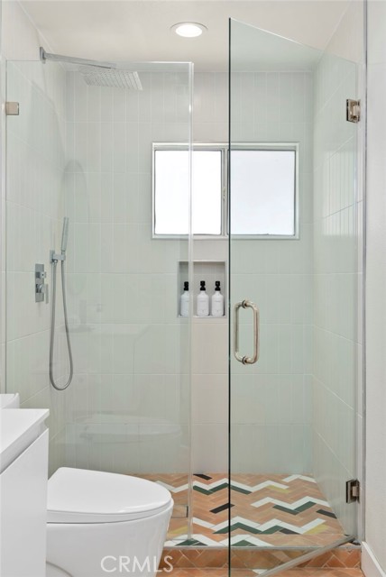 Detail Gallery Image 17 of 20 For 2214 Edna Dr, Santa Ana,  CA 92706 - 4 Beds | 3 Baths