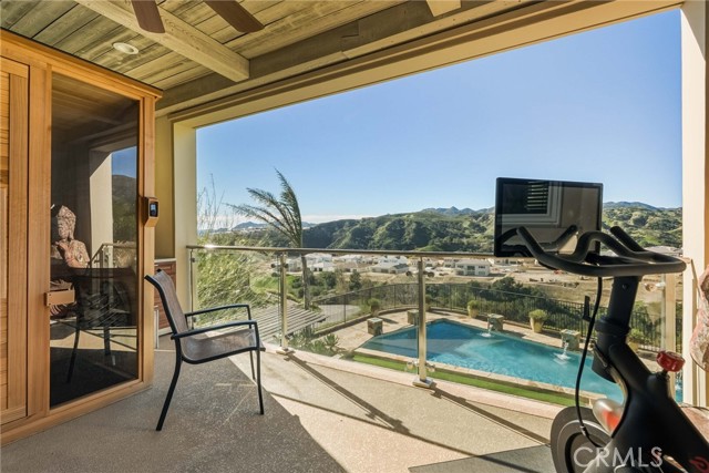 Detail Gallery Image 21 of 49 For 11937 Ancona Way, Porter Ranch,  CA 91326 - 6 Beds | 5/1 Baths