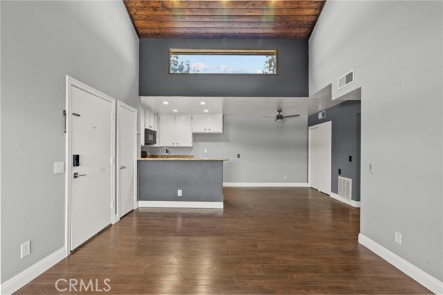 18750 Mandan Street, Canyon Country CA: https://media.crmls.org/medias/4eeecde5-41c6-4f8a-87ff-2659e21c7f2d.jpg