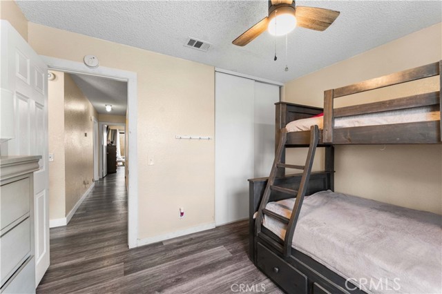 Detail Gallery Image 6 of 7 For 1201 E Avenue R7, Palmdale,  CA 93550 - 3 Beds | 2 Baths