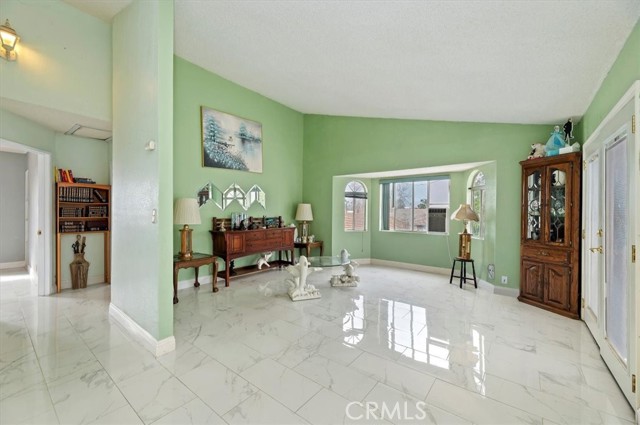 Detail Gallery Image 23 of 44 For 6184 Mandy, San Bernardino,  CA 92407 - 7 Beds | 4 Baths