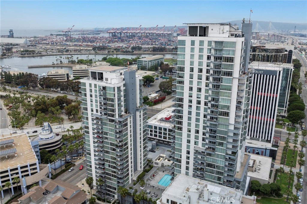 400 W Ocean Boulevard #605