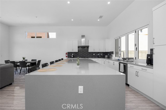 825 Fountain Drive, Palm Springs CA: https://media.crmls.org/medias/4ef1f2f8-5ba7-40cf-8156-2a30a9ca71f4.jpg