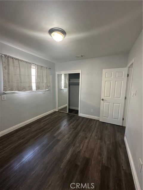Detail Gallery Image 3 of 15 For 17443 Cohasset St, Van Nuys,  CA 91406 - 2 Beds | 1 Baths