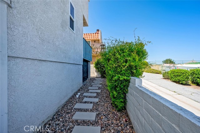 Detail Gallery Image 56 of 75 For 2230 Ohio Ave #4,  Signal Hill,  CA 90755 - 3 Beds | 2/1 Baths